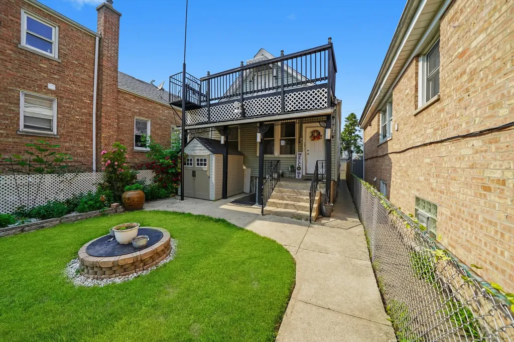 5512 West Wrightwood Avenue Chicago IL 60639