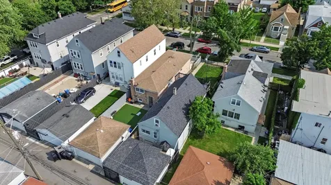 5512 West Wrightwood Avenue Chicago IL 60639