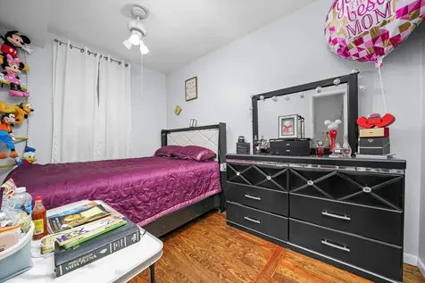 5512 West Wrightwood Avenue Chicago IL 60639
