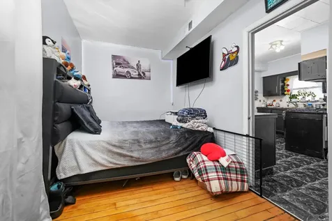 5512 West Wrightwood Avenue Chicago IL 60639