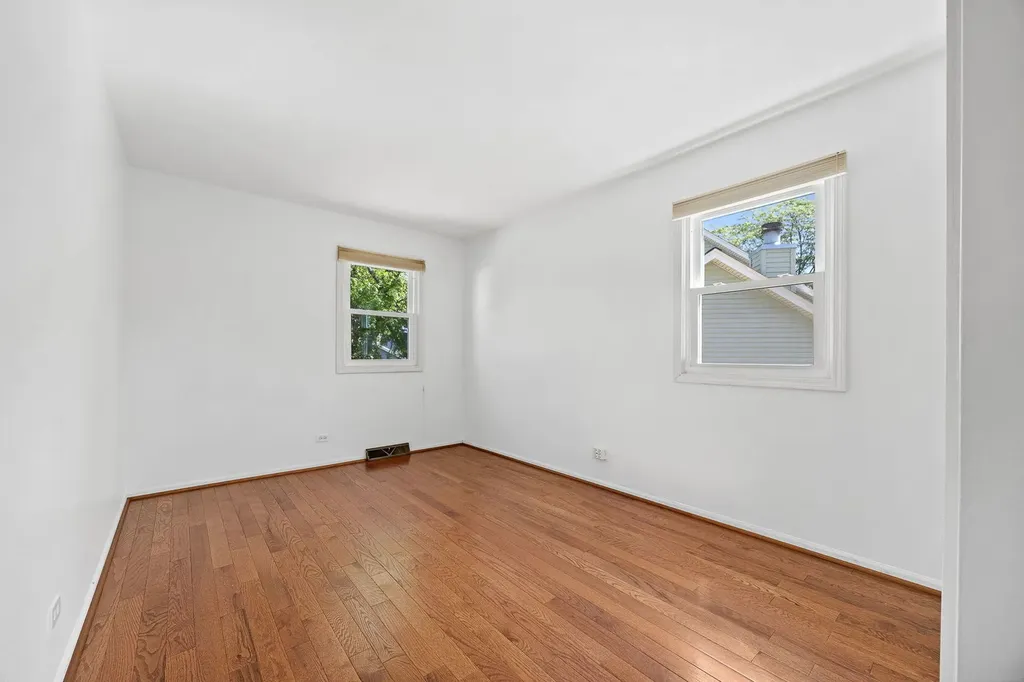 2284 Briarhill Drive Naperville IL 60565