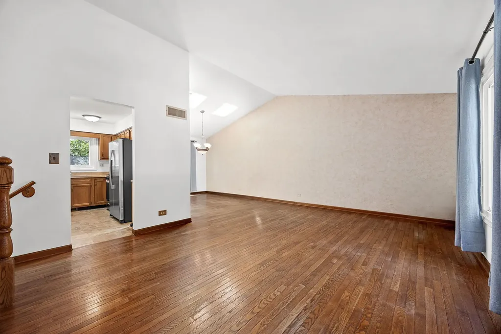 2284 Briarhill Drive Naperville IL 60565