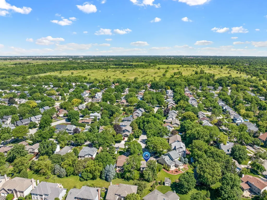 2284 Briarhill Drive Naperville IL 60565