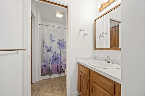 2284 Briarhill Drive Naperville IL 60565