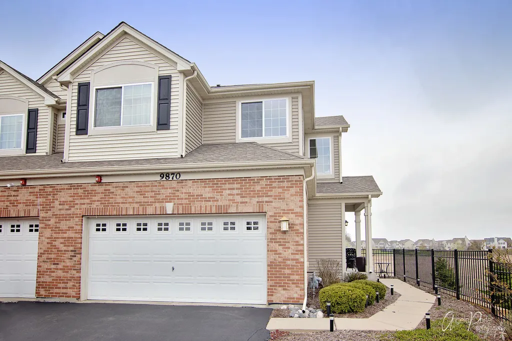 9870 Williams Drive Huntley IL 60142
