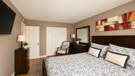 431 East Osage Lane Palatine IL 60074