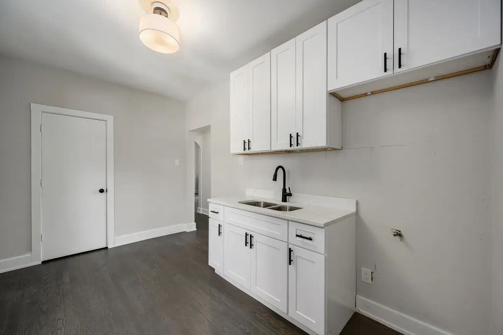 1206-1210 West 83rd Street Chicago IL 60620