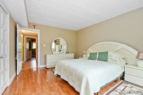 8604 West 95th Place Hickory Hills IL 60457