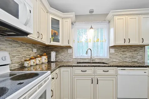 8604 West 95th Place Hickory Hills IL 60457