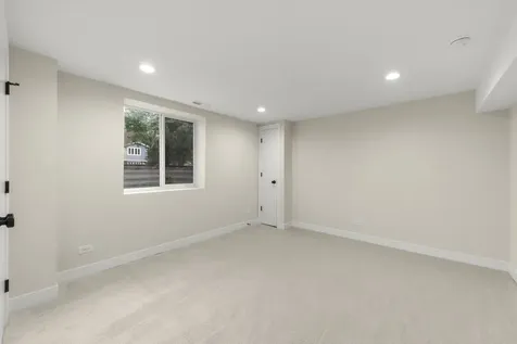 285 Hill Avenue Glen Ellyn IL 60137