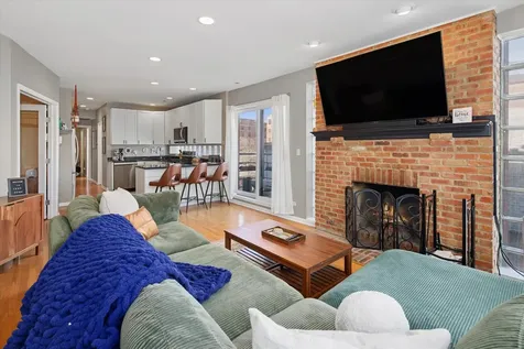 1020 North Mozart Street Chicago IL 60622