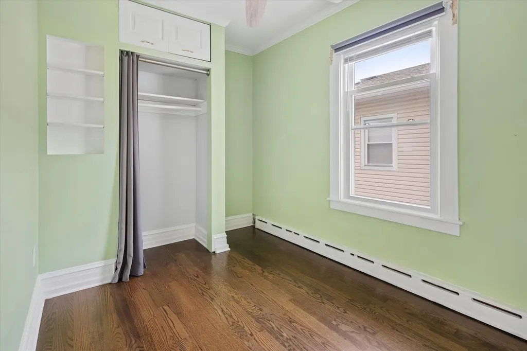 5836 North Manton Avenue Chicago IL 60646