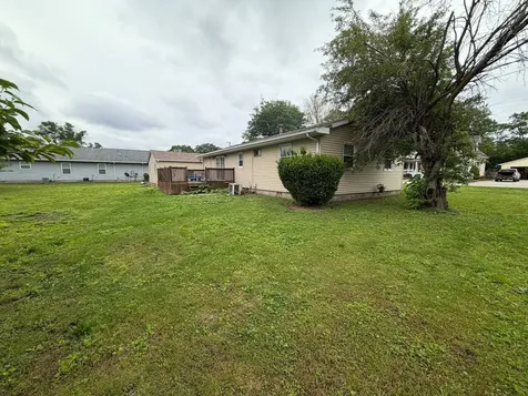 111 Orchard Street Catlin IL 61817