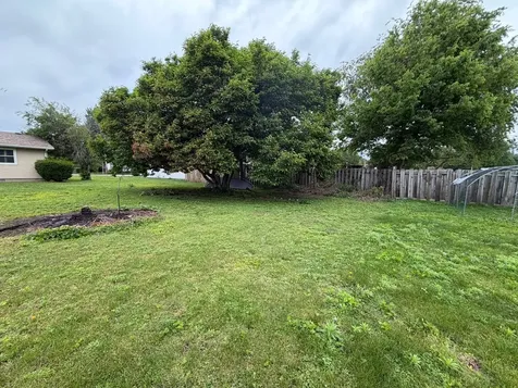 111 Orchard Street Catlin IL 61817