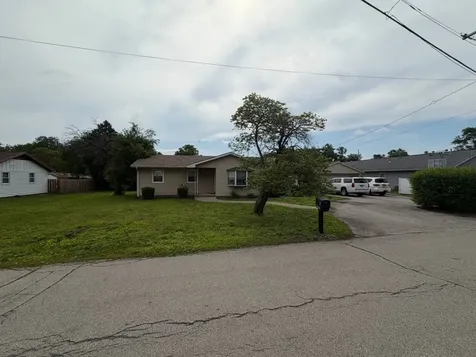 111 Orchard Street Catlin IL 61817