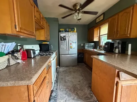 111 Orchard Street Catlin IL 61817