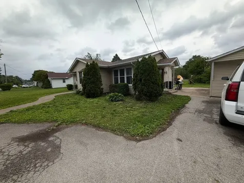 111 Orchard Street Catlin IL 61817