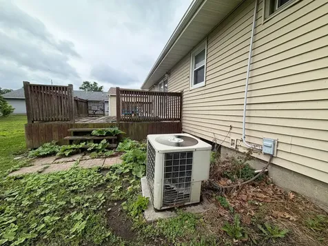 111 Orchard Street Catlin IL 61817