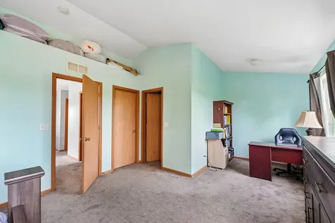 949 East Savannah Drive Romeoville IL 60446