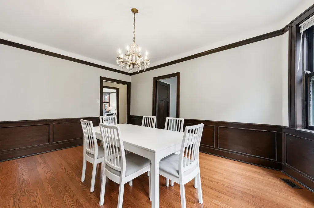 5447 South East View Park Street Chicago IL 60615