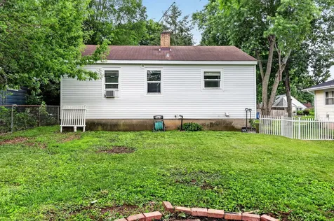 7N092 Smith Street South Elgin IL 60177