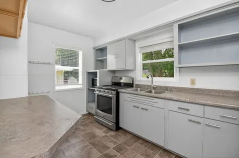 7N092 Smith Street South Elgin IL 60177