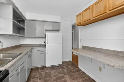 7N092 Smith Street South Elgin IL 60177