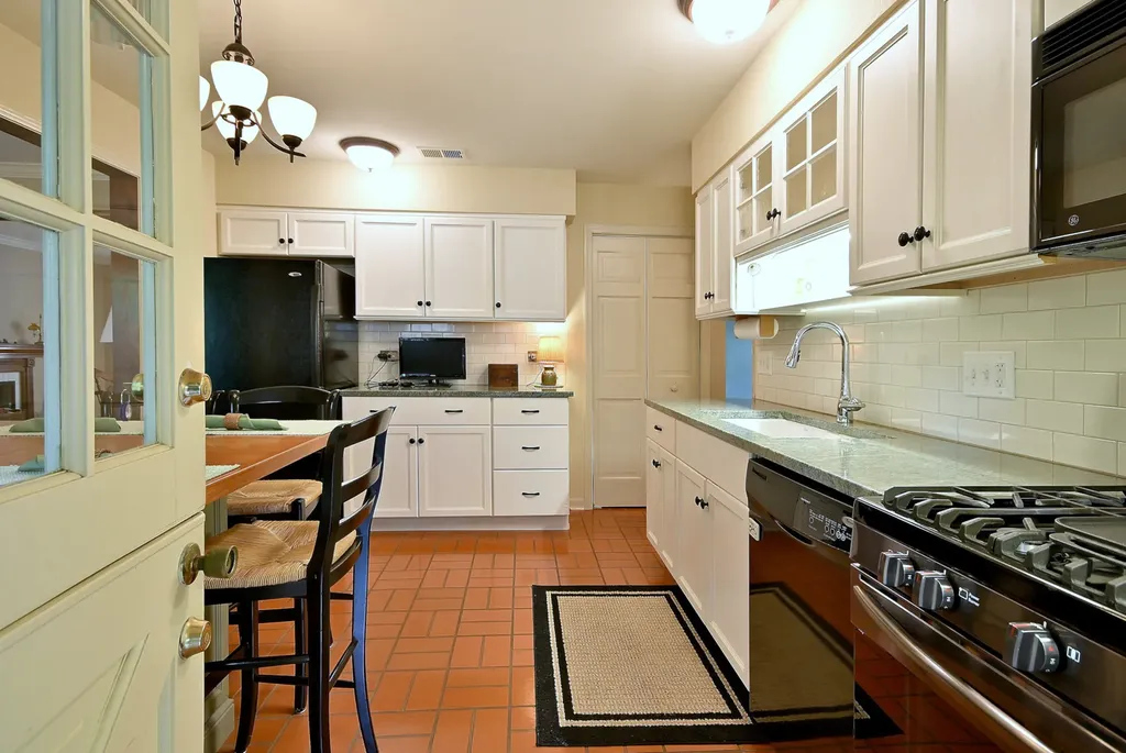 3946 Gilbert Avenue Western Springs IL 60558