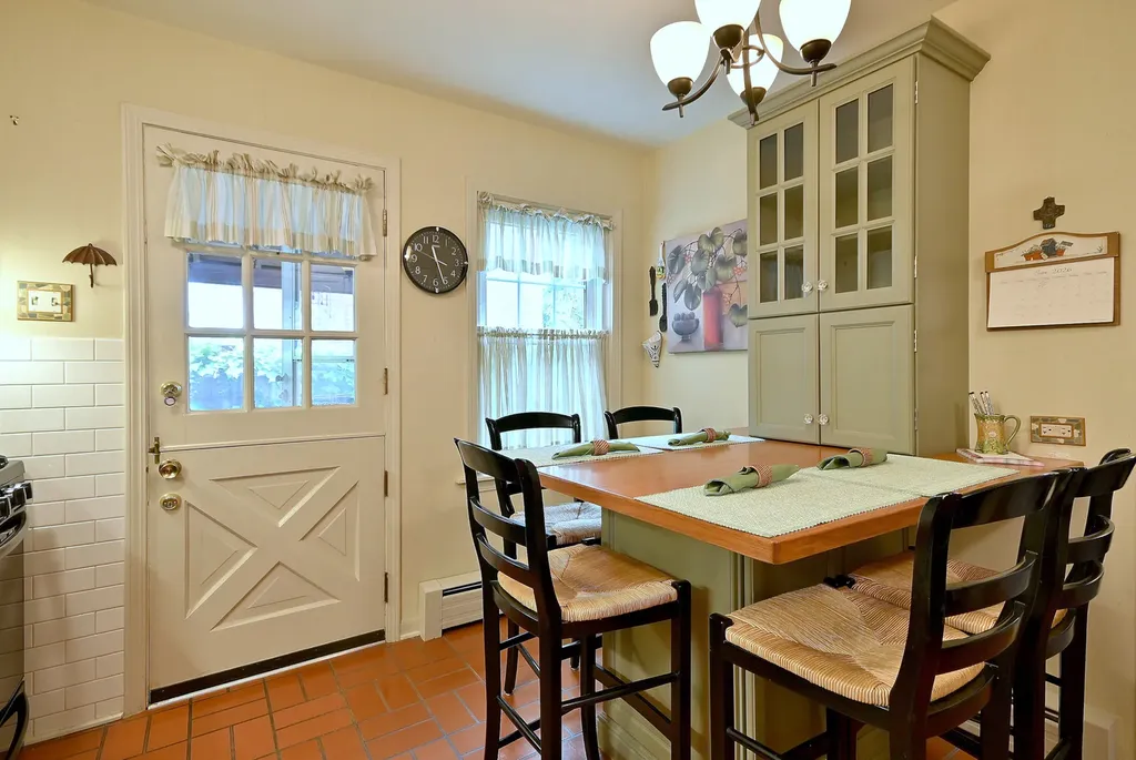 3946 Gilbert Avenue Western Springs IL 60558