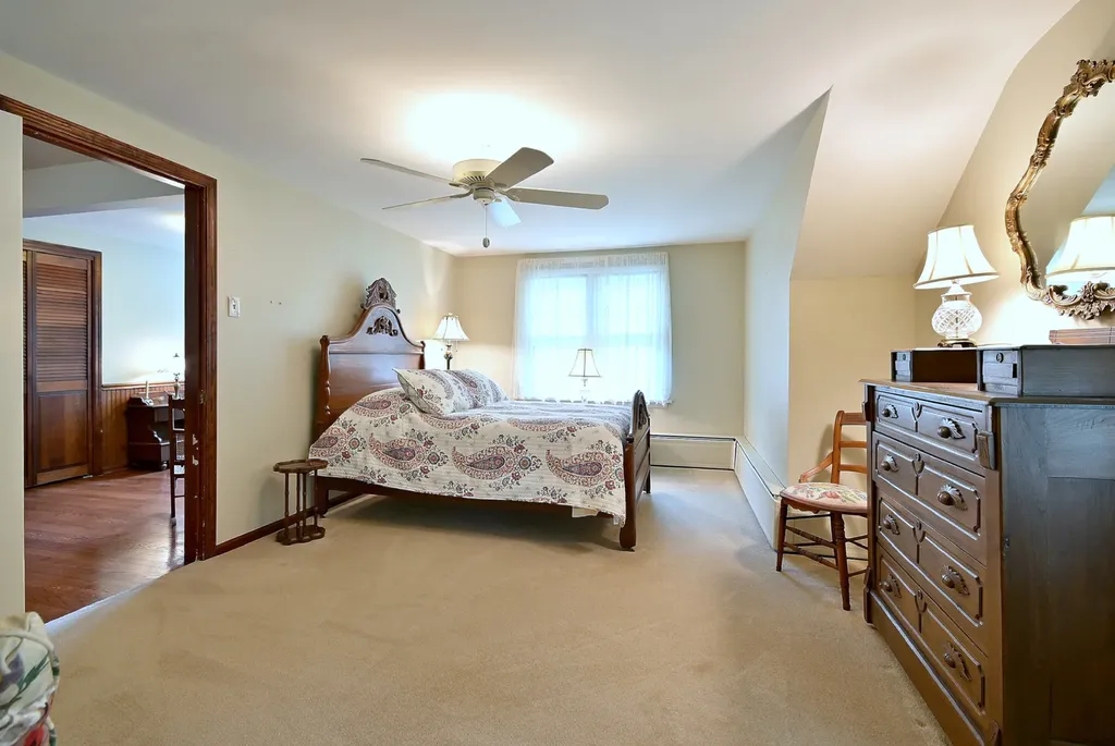 3946 Gilbert Avenue Western Springs IL 60558