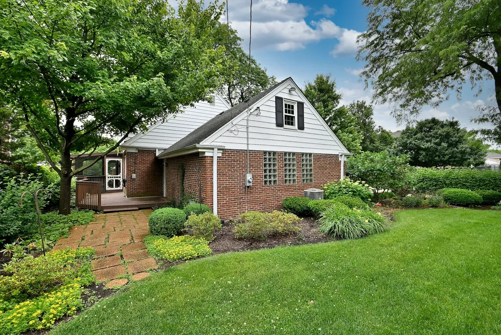 3946 Gilbert Avenue Western Springs IL 60558