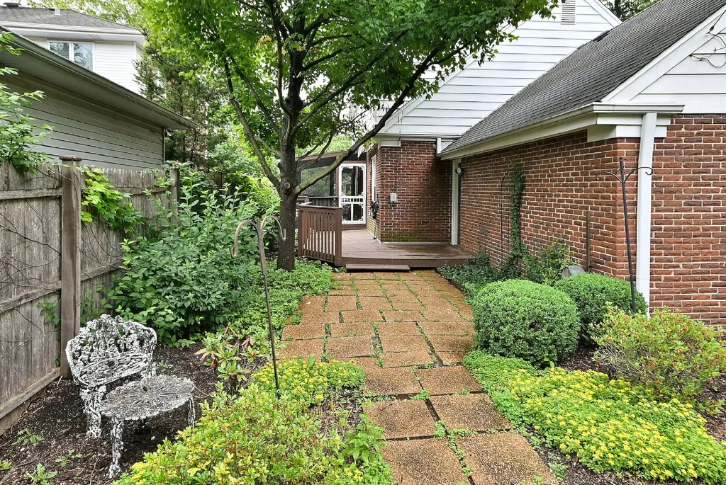 3946 Gilbert Avenue Western Springs IL 60558