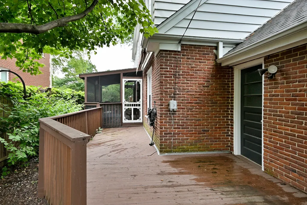 3946 Gilbert Avenue Western Springs IL 60558