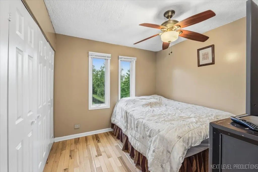1641 Cove Court Naperville IL 60565