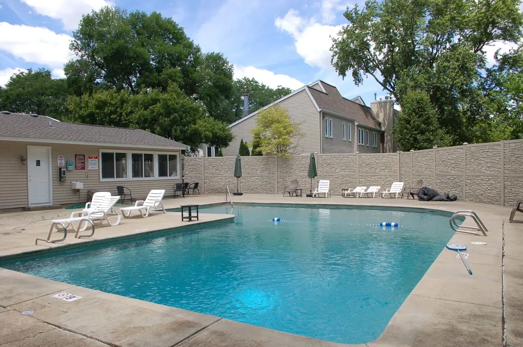 1641 Cove Court Naperville IL 60565