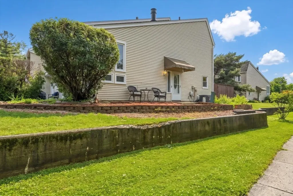 1641 Cove Court Naperville IL 60565