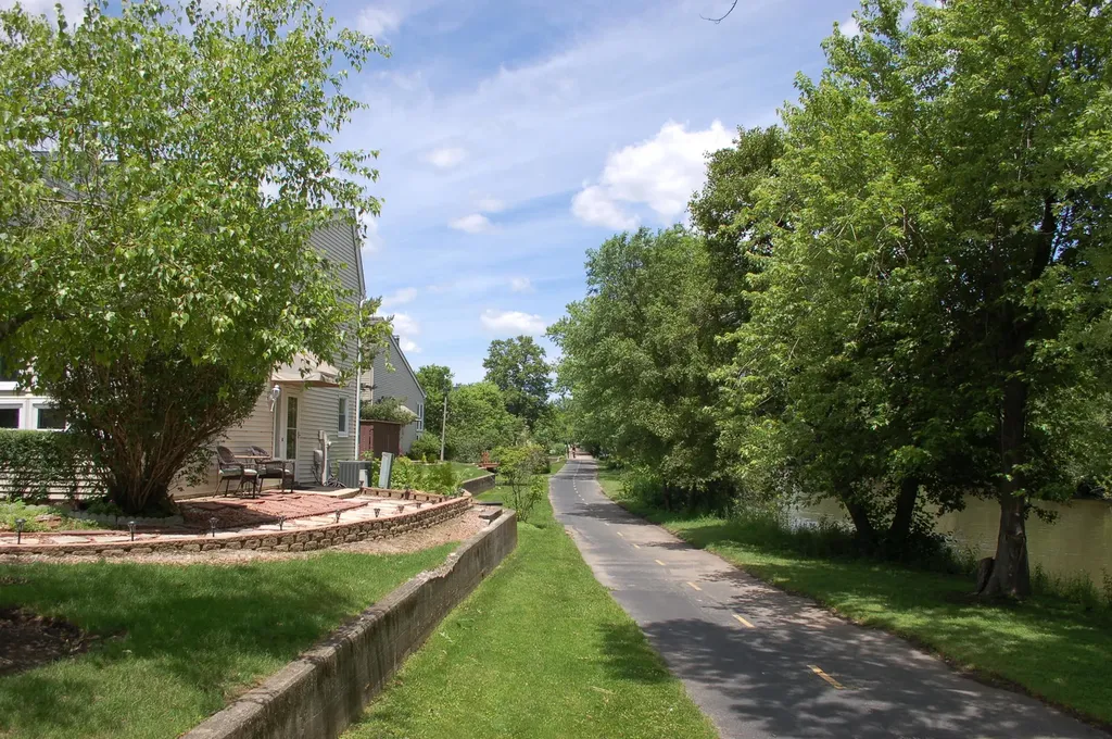 1641 Cove Court Naperville IL 60565