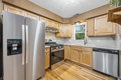 1641 Cove Court Naperville IL 60565