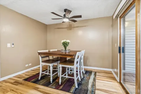 1641 Cove Court Naperville IL 60565