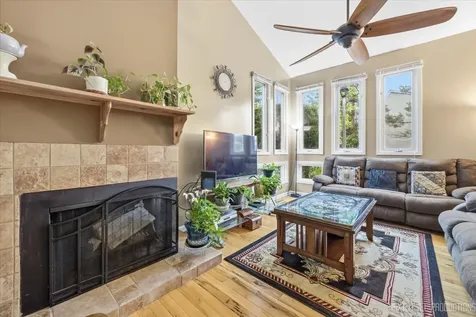 1641 Cove Court Naperville IL 60565
