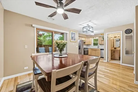 1641 Cove Court Naperville IL 60565
