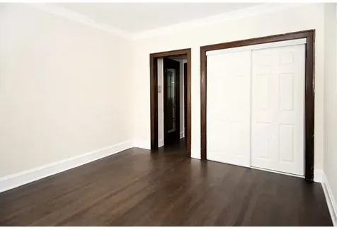 3819.5 North Greenview Avenue Chicago IL 60613
