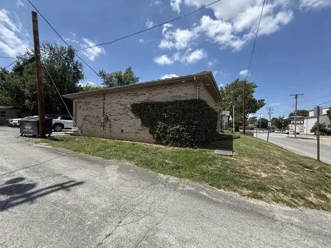 200 South 16th Street Herrin IL 62948