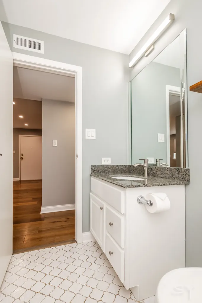 3938 West 104th Street Chicago IL 60655