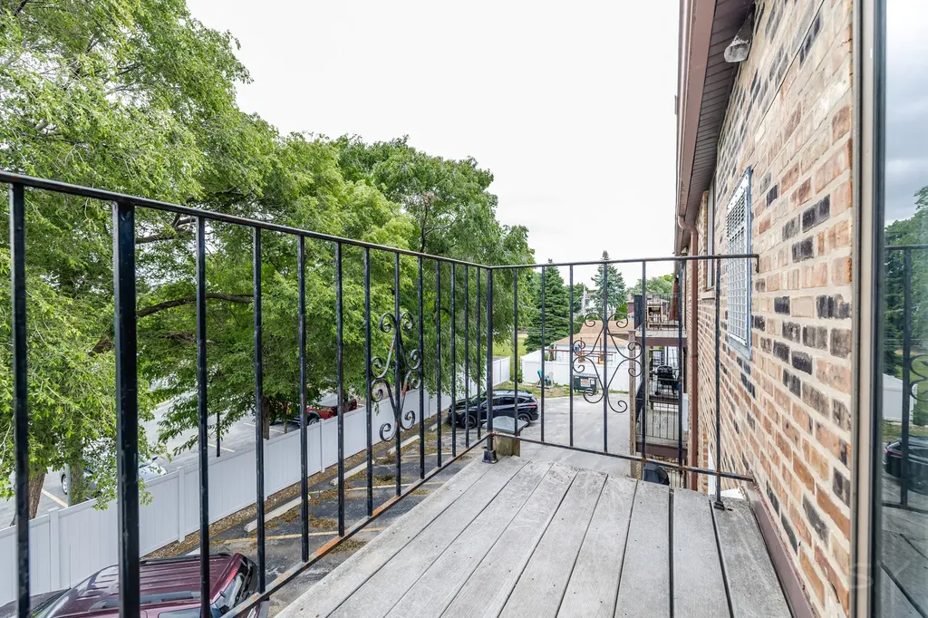 3938 West 104th Street Chicago IL 60655