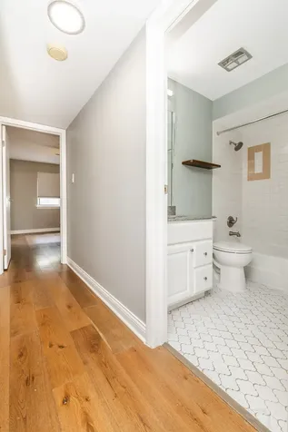 3938 West 104th Street Chicago IL 60655