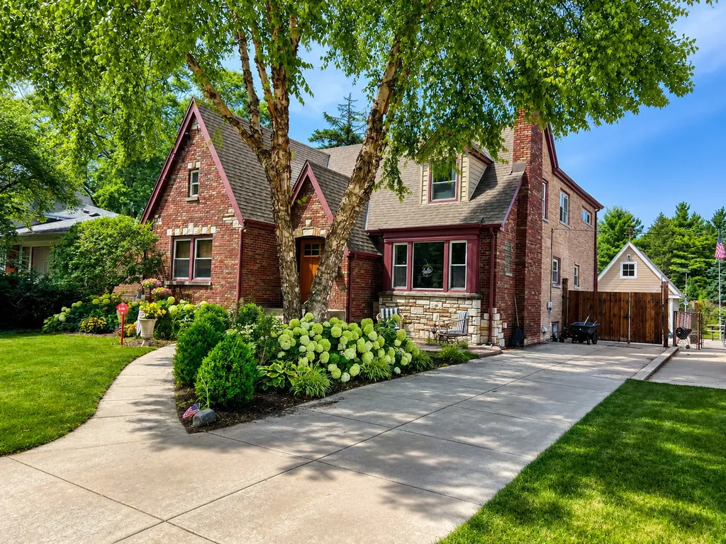 3218 West 97th Street Evergreen Park IL 60805
