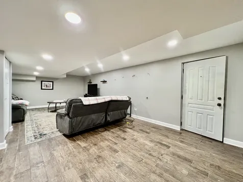 3218 West 97th Street Evergreen Park IL 60805