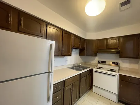 703 West Central Road Mount Prospect IL 60056