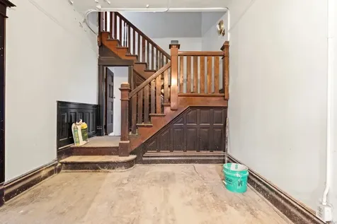 6556 South Woodlawn Avenue Chicago IL 60637